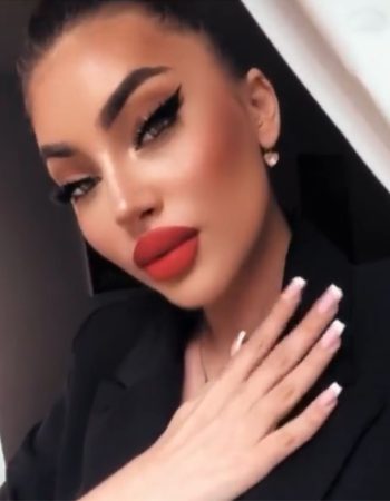 Rich Nails klijentica