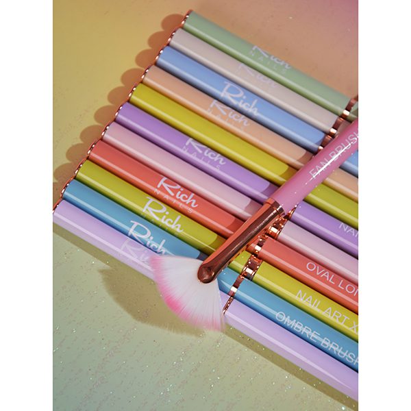 Pastel Fan brush