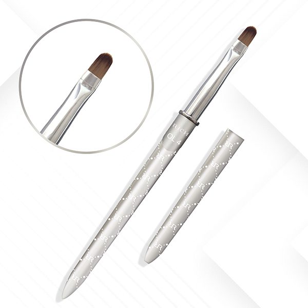 LuxeLine Oval long #4 brush